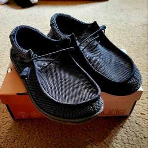 Mens Hey Dudes size 8